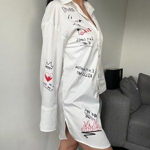 Long Dress shirt with graffiti design Maniere De Voir